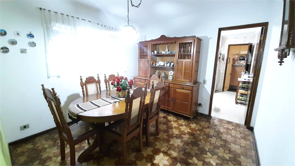 Casa à venda com 3 quartos, sendo 1 suíte, em Campo Grande, São Paulo, SP