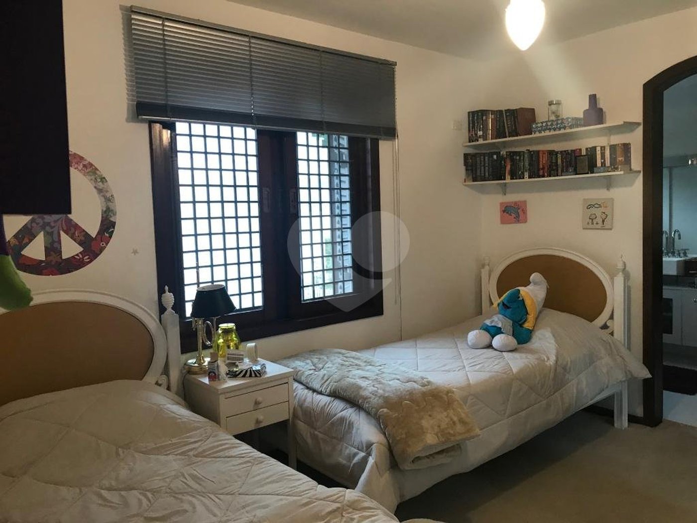 Casa à venda com 5 quartos, sendo 2 suítes,  em Jardim Everest, São Paulo, SP