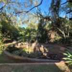 Casa Pé na Água em Atibaia com Acesso à Represa e Mais de 3.000 m² de Natureza