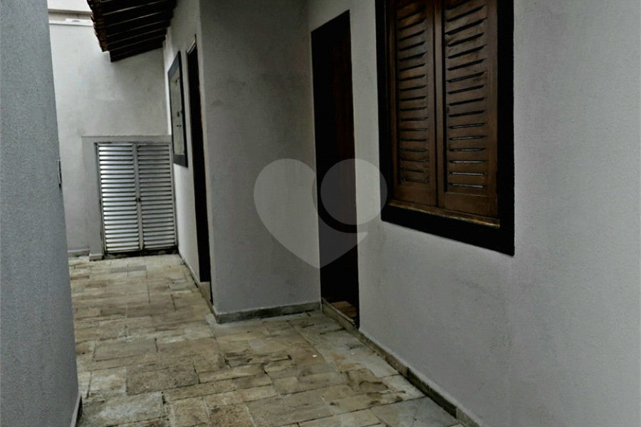 Casa à venda com 4 quartos, sendo 2 suítes, em Santana, São Paulo, SP