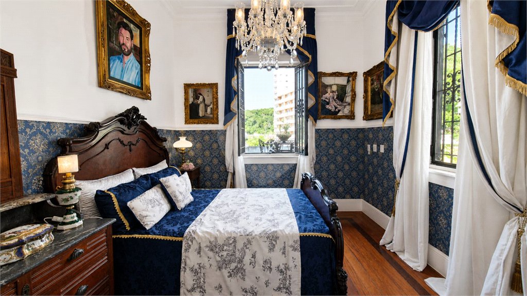 Casa à venda com 7 quartos, sendo 1 suíte, em Cosme Velho, Rio de Janeiro, RJ