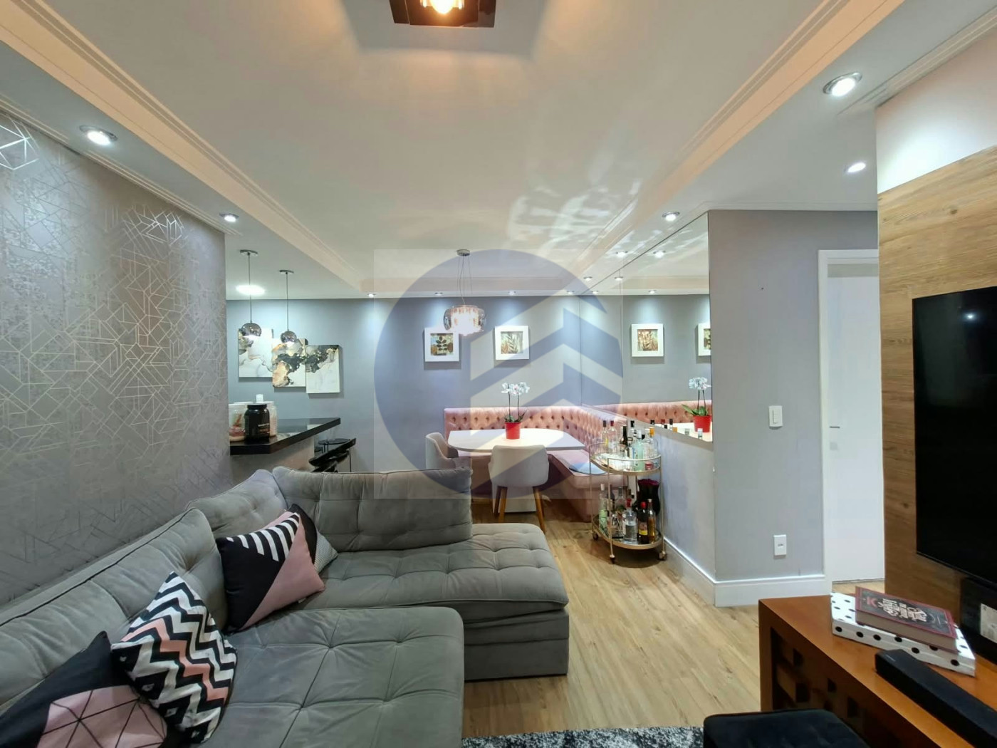 Apartamento à venda com 3 quartos, sendo 1 suíte, em Jardim das Vertentes, São Paulo - SP