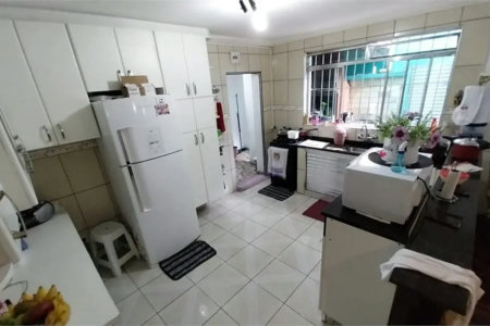 Sobrado à venda com 4 quartos, sendo 1 suíte,  em Vila Prel, São Paulo, SP