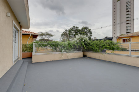Sobrado à venda com 4 quartos, sendo 2 suítes, em Brooklin Novo, São Paulo, SP