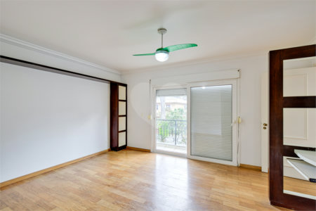 Casa à venda com 4 suítes no condomínio Solar Andaluz, São Paulo - SP