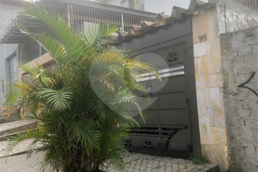 Sobrado à venda com 2 quartos em Artur Alvim, São Paulo, SP