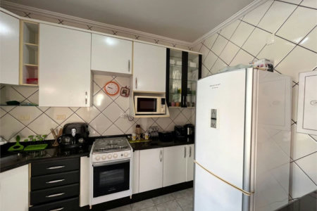 Apartamento Residencial à venda, Jardim Virginia, Guarujá - AP0424.