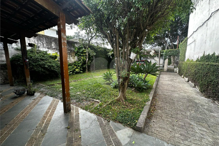 Casa à venda com 3 quartos, sendo 1 suíte, em Planalto Paulista, São Paulo, SP