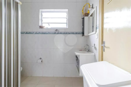 Casa à venda com 3 quartos, sendo 1 suíte, em Vila Brasilina, São Paulo, SP