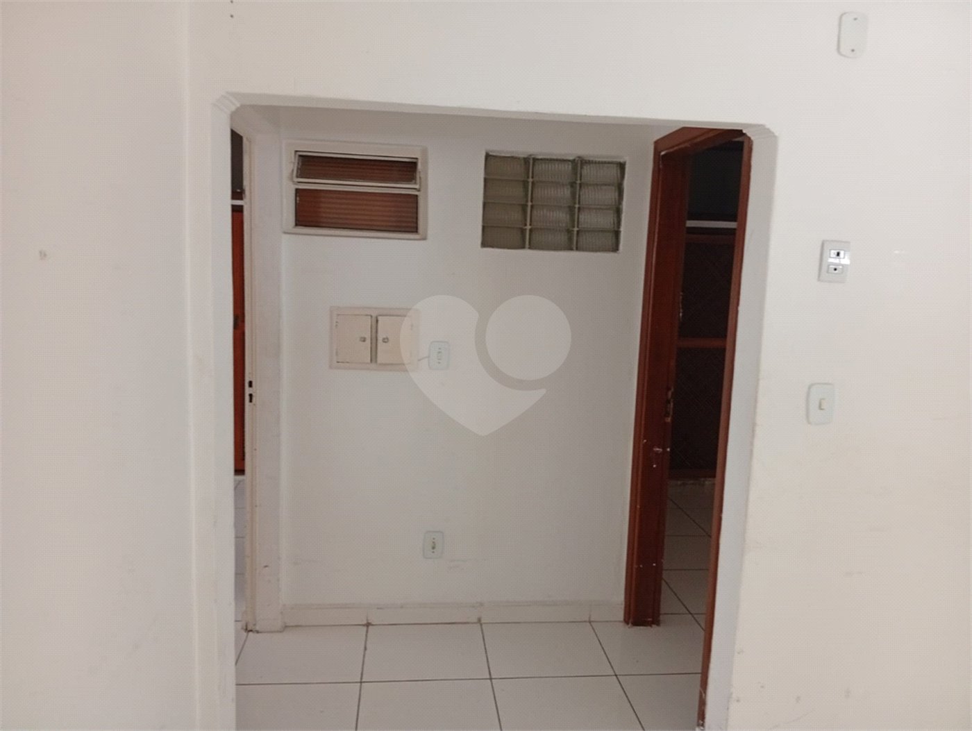 Casa para alugar com 9 quartos, sendo 3 suítes, em Jardim Panorama, Sorocaba, SP