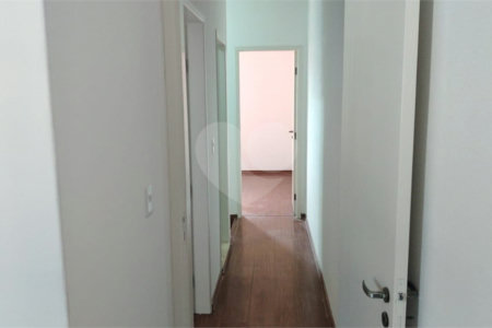 Sobrado à venda com 3 quartos, sendo 1 suíte, em Chora Menino, São Paulo, SP
