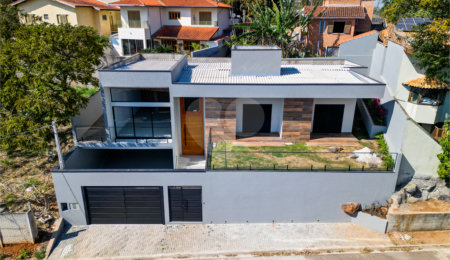 Casa à venda com 3 suítes em Jardim Paulista, Atibaia, SP