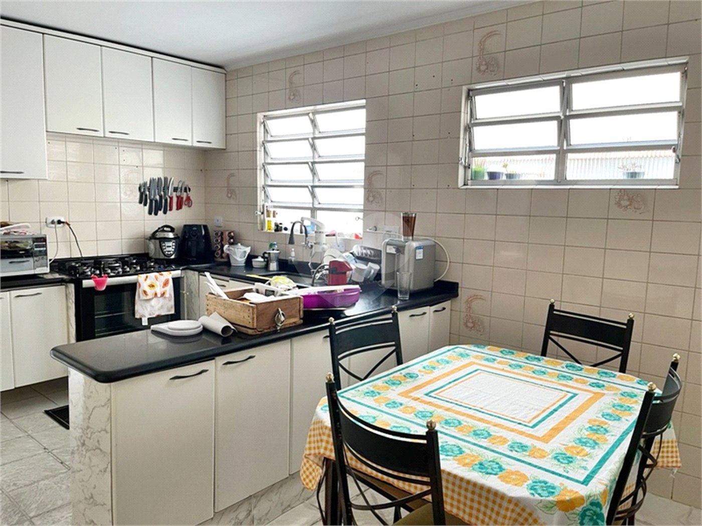 Sobrado à venda com 3 quartos, sendo 1 suíte, em Vila Galvão, Guarulhos, SP