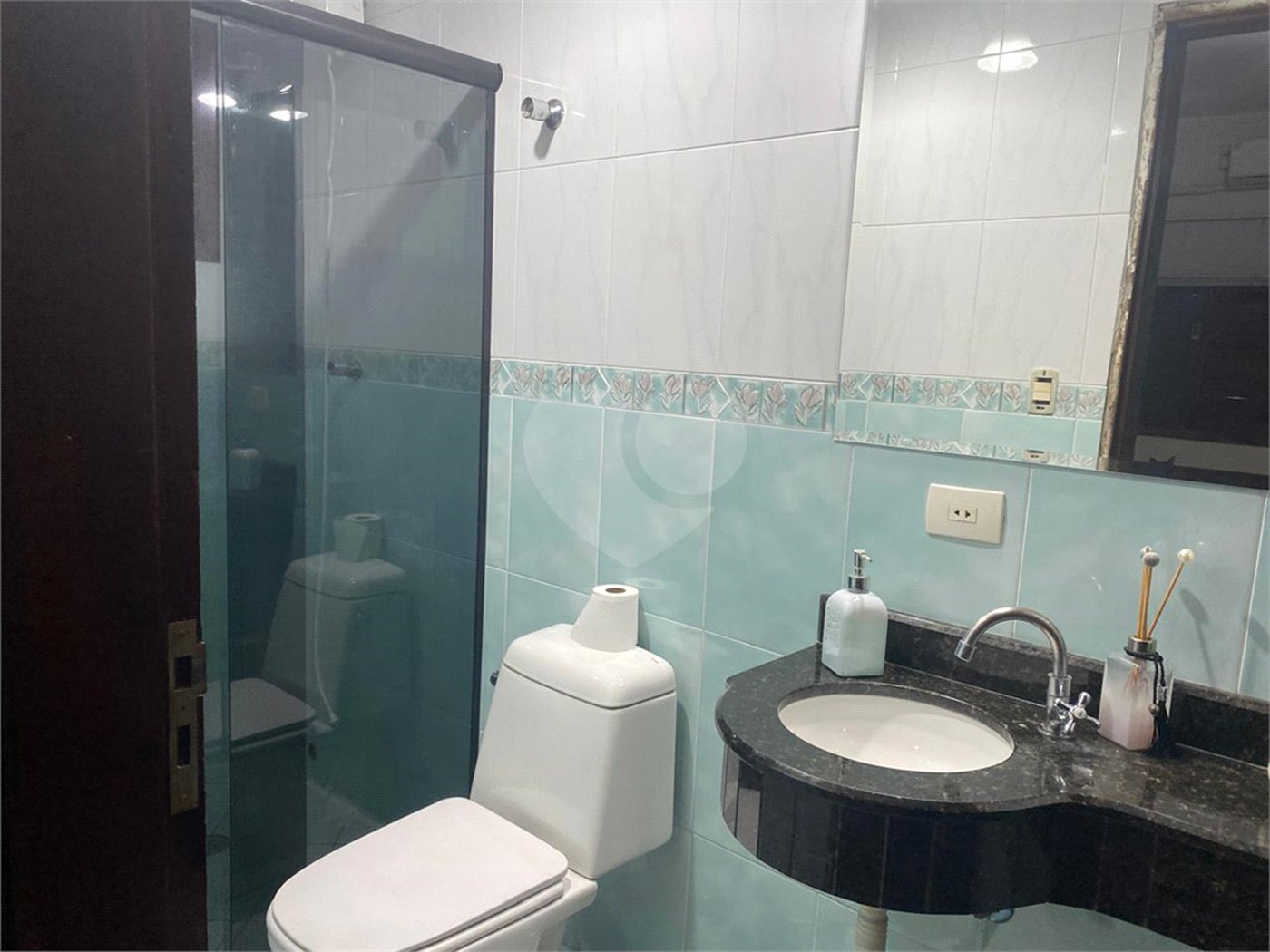 Sobrado à venda com 5 quartos, sendo 3 suítes, em Tremembé, São Paulo, SP