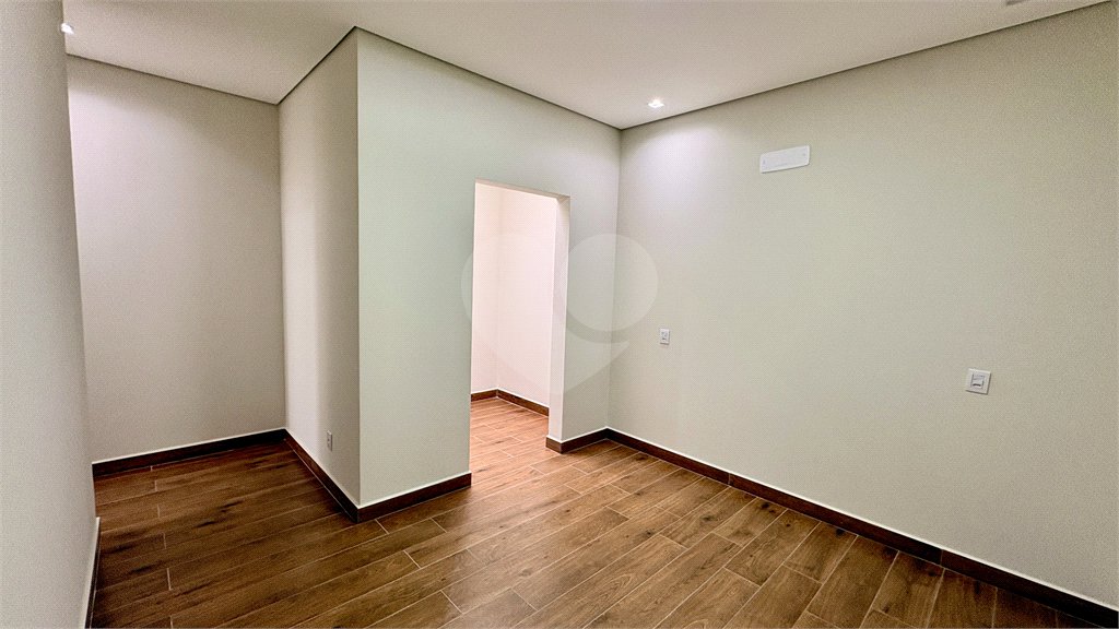 Casa à venda com 3 quartos, sendo 1 suíte, no condomínio Residencial Villagio Wanel, Sorocaba - SP