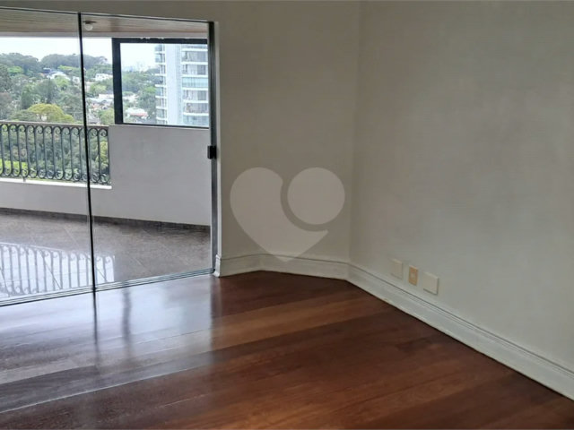Apartamento à venda ou para alugar com 4 suítes em Santo Amaro, São Paulo, SP