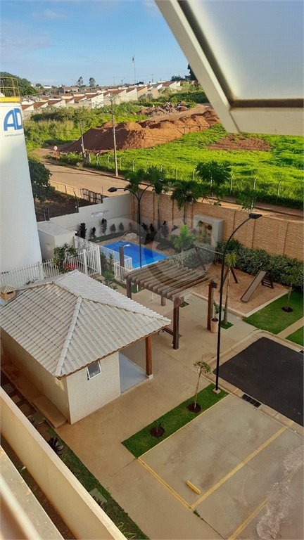Apartamento à venda no condomínio Parque das Acácias.
