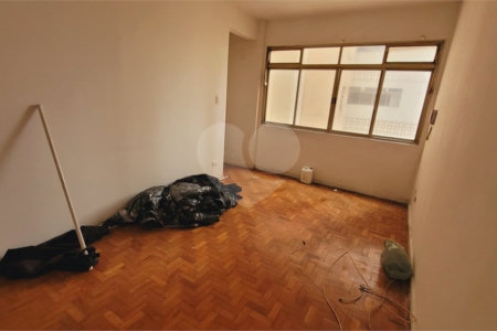 Apartamento à venda com 2 quartos em Aclimação, São Paulo, SP