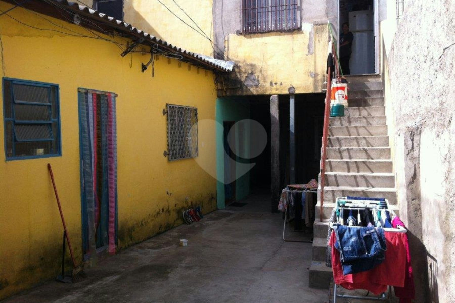 Casa Térrea à venda com 7 quartos em Vila Maria Alta, São Paulo, SP