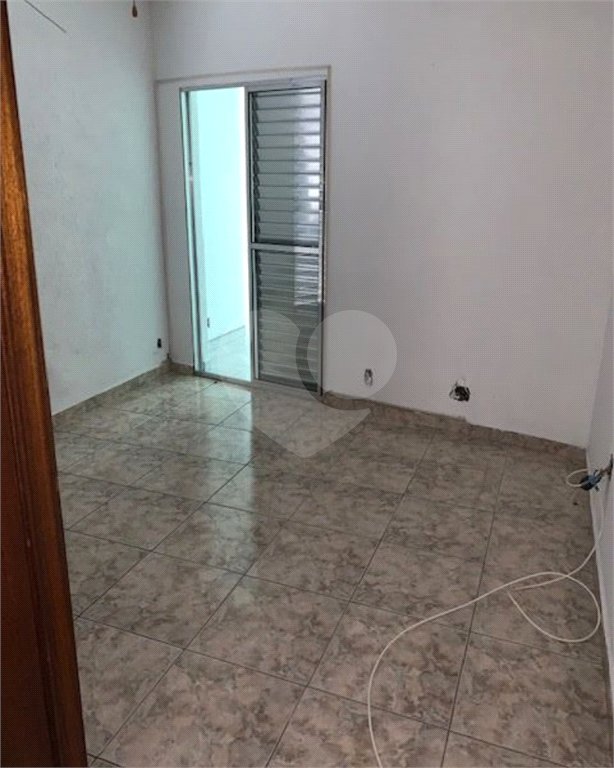 Sobrado à venda com 3 quartos, sendo 1 suíte, em Tremembé, São Paulo, SP