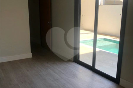 Indaiatuba - Condominio Jardins di Roma - Venda -Locação 0 R$ 10.000,00 mais encargos - condominio - R$ 650,00 - IPTU - R$ 230,00 - Terreno 300ms - construido 170 metros quadrados - Terrea - 3 quartos, uma suíte e uma demi suite , 4 banheiros , piscina - Preparado para água quente até a piscina!!
