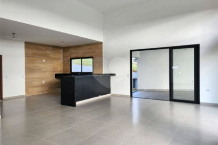 Casa à venda com 3 suítes no condomínio Residencial Jardim Primavera Louveira, Louveira - SP