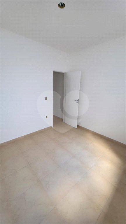 Sobrado à venda com 2 quartos em Guaianazes, São Paulo, SP