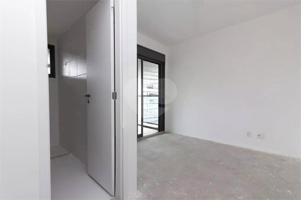 Apartamento à venda com 3 quartos, sendo 1 suíte, em Pinheiros, São Paulo, SP