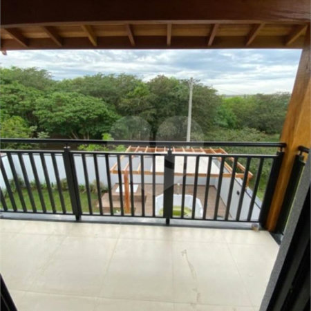 Casa à venda com 3 quartos, sendo 1 suíte, no condomínio Lagos D´icaraí, Salto - SP
