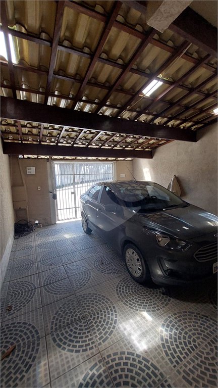 Sobrado à venda com 3 quartos em Jardim Universo, Mogi das Cruzes, SP