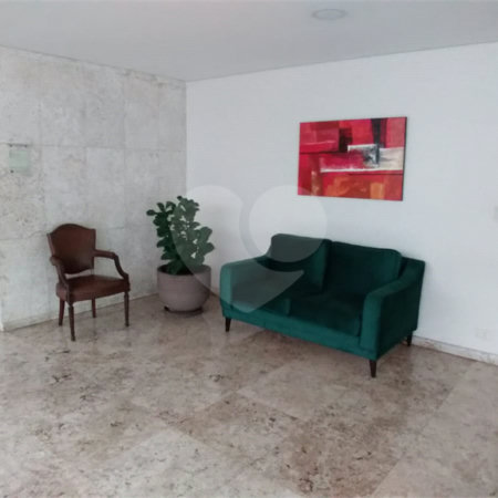 Apartamento à venda com 3 quartos, sendo 1 suíte,  em Cerqueira César, São Paulo, SP