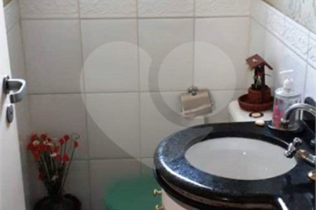 Casa à venda com 3 quartos, sendo 1 suíte,  no condomínio Villagio de Lucca II, São Paulo - SP
