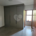 Casa à venda com 3 quartos, sendo 1 suíte, no condomínio Jd. Parque Alvorada, Araraquara - SP