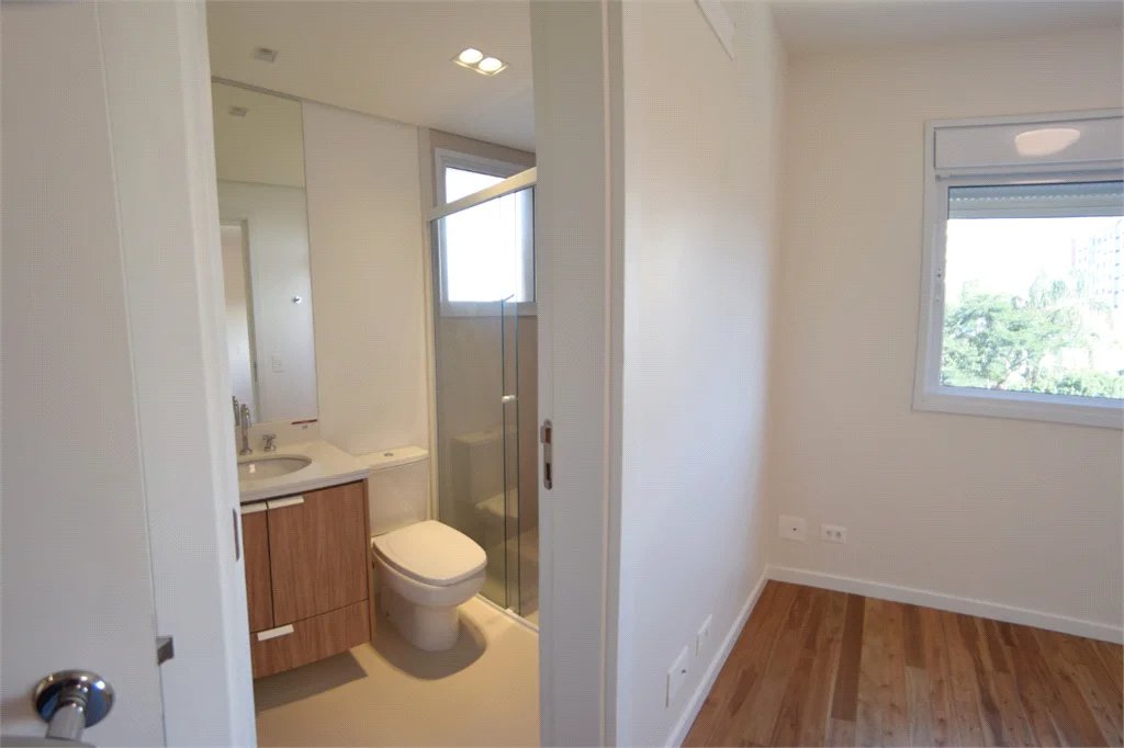 Apartamento à venda com 3 suítes em Vila Romana, São Paulo, SP