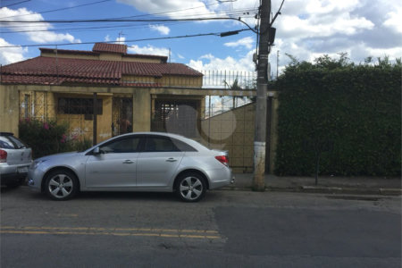 Casa à venda com 3 quartos, sendo 1 suíte,  em Vila Oliveira, Mogi das Cruzes, SP