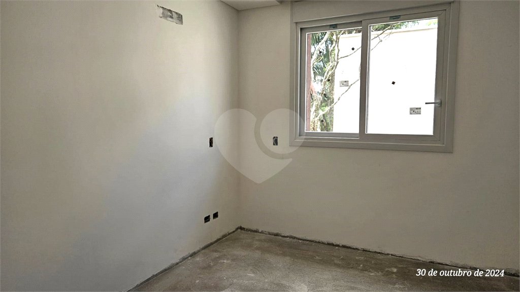 Casa à venda com 4 suítes no condomínio Garda, São Paulo - SP