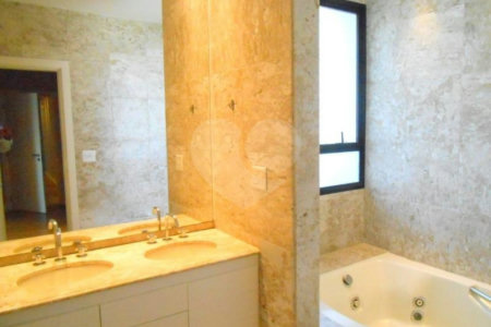 Apartamento à venda com 4 suítes em Vila Suzana, São Paulo, SP