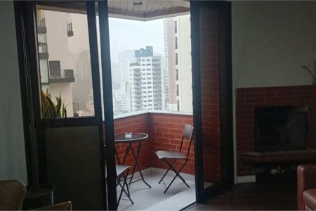 Apartamento à venda com 3 quartos, sendo 1 suíte,  em Vila Andrade, São Paulo, SP
