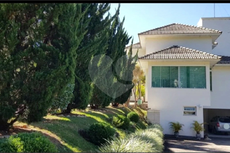 Casa à venda com 4 suítes no condomínio Monte Samkhya, Serra Negra - SP