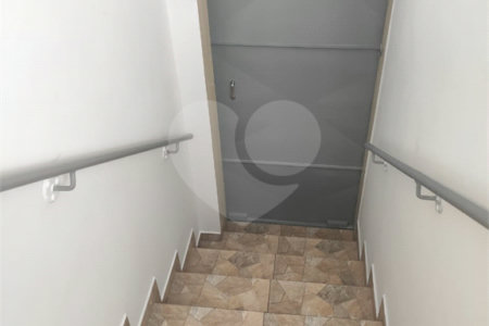Sobrado à venda com 1 suíte em Jardim Luciana, Itaquaquecetuba, SP