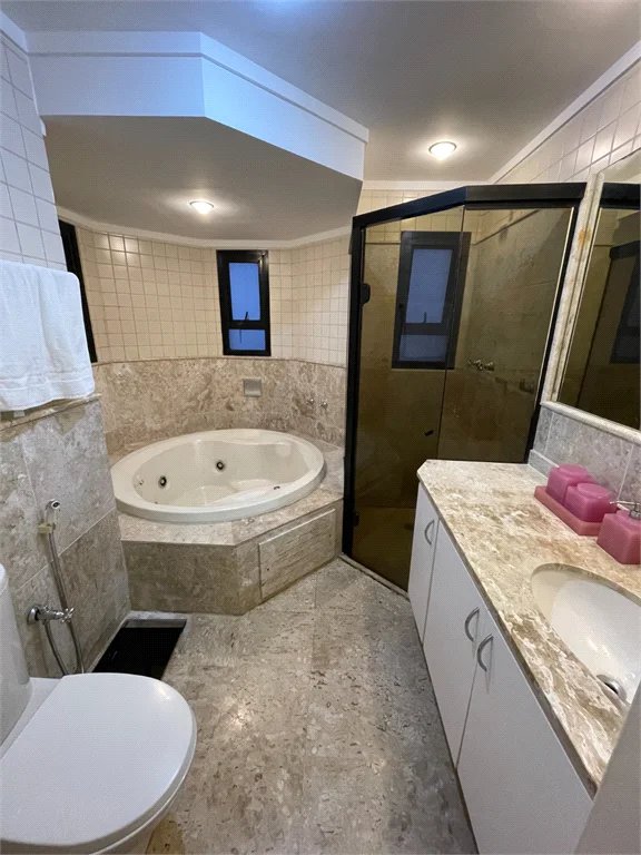 Apartamento à venda com 4 suítes em Vila Suzana, São Paulo, SP