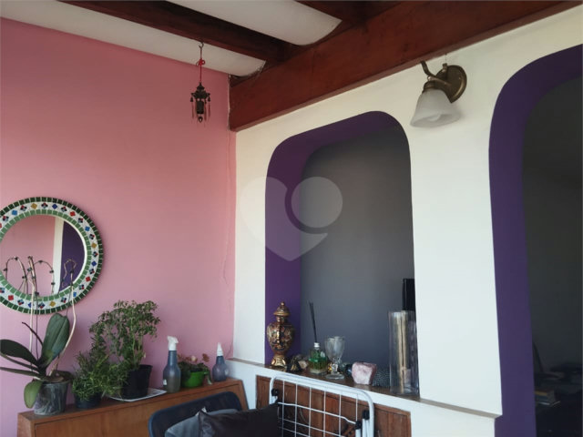 Sobrado à venda com 3 quartos em Vila Irmãos Arnoni, São Paulo, SP