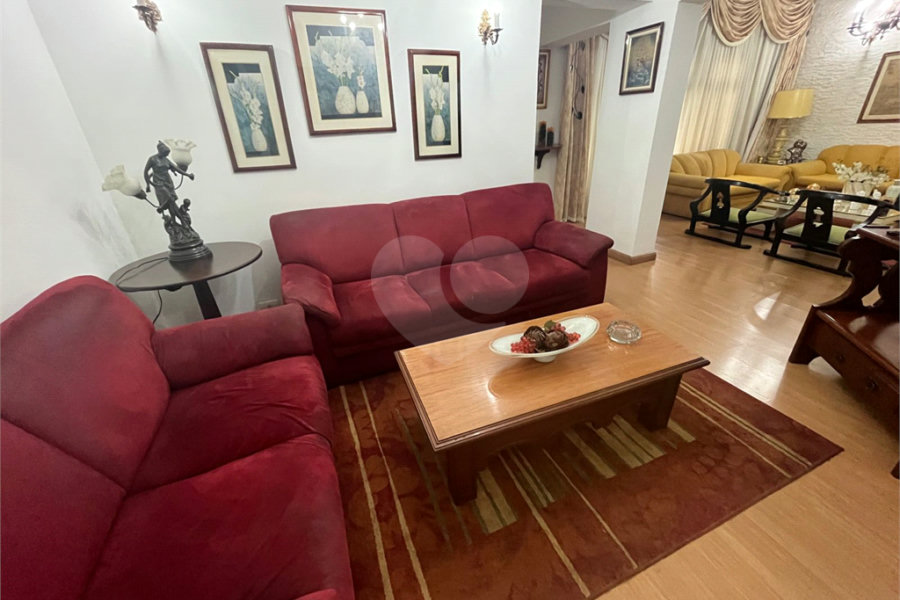 Casa à venda com 4 quartos, sendo 3 suítes, em Jardim França, São Paulo, SP