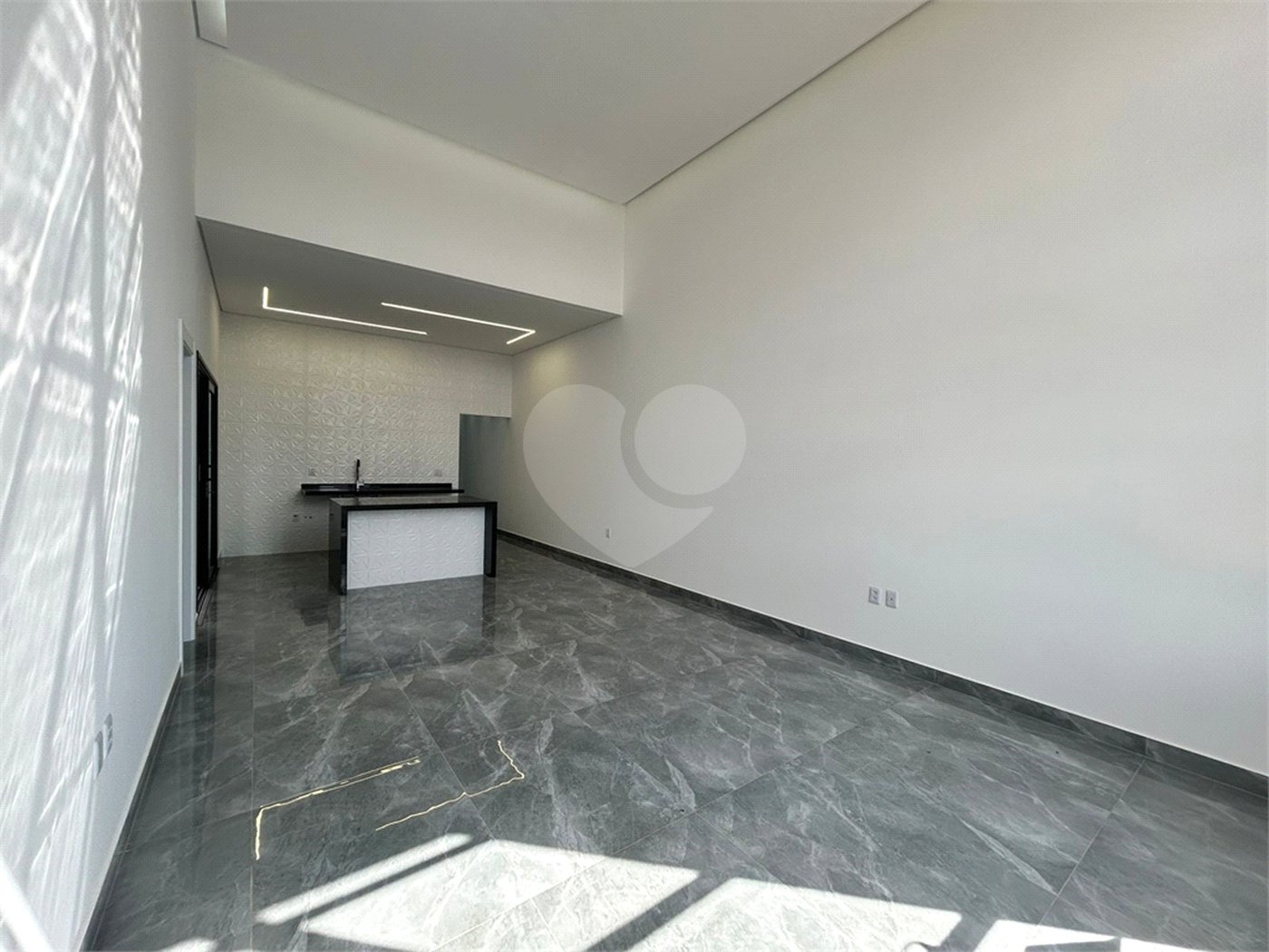Casa à venda com 3 quartos, sendo 1 suíte, no condomínio Villagio Wanel, Sorocaba - SP