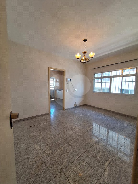 Casa à venda ou para alugar com 4 quartos, sendo 2 suítes,  em Santa Rosa, Vinhedo, SP