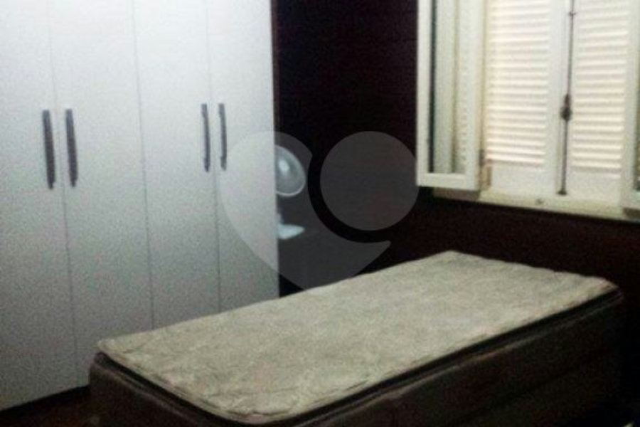 Casa à venda ou para alugar com 4 quartos, sendo 1 suíte, no condomínio Estrada Armando Barbosa ,6300, Mairiporã - SP
