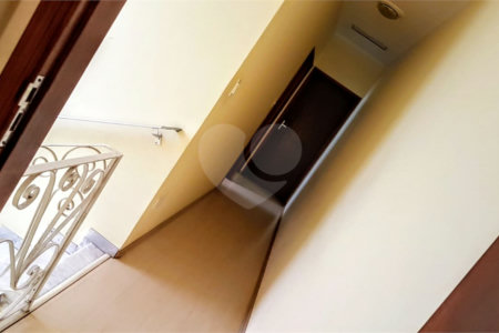 Sobrado à venda com 3 quartos, sendo 1 suíte, em Parada Inglesa, São Paulo, SP