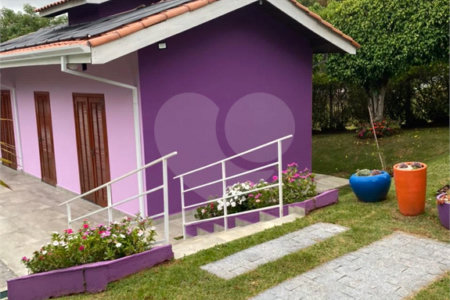 Casa à venda com 7 suítes no condomínio Capela do Barreiro, Itatiba - SP