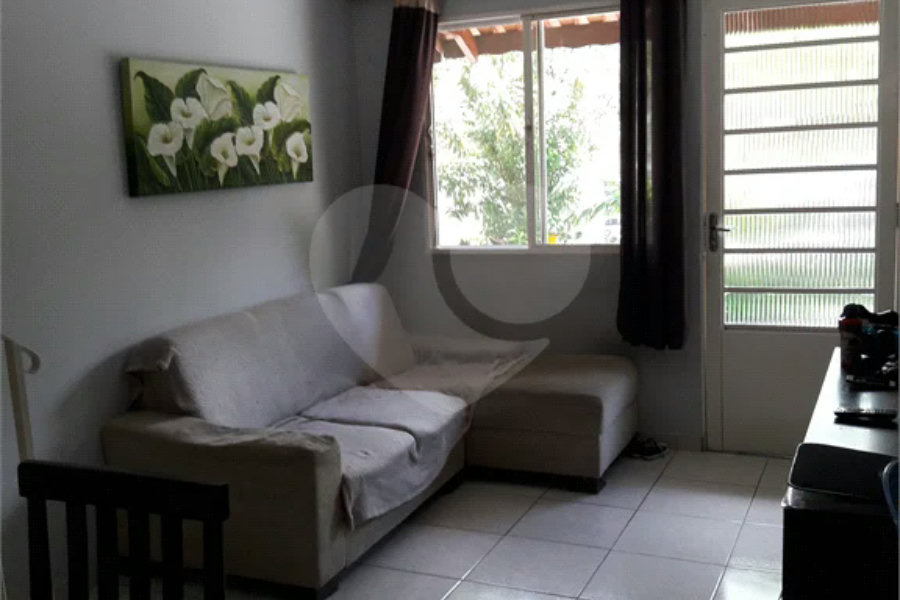 Casa à venda com 2 quartos no condomínio Nova Vida, São Paulo - SP