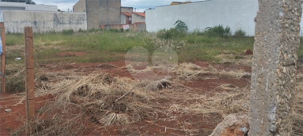 Terreno à venda em Vila dos Bandeirantes, Itapetininga, SP